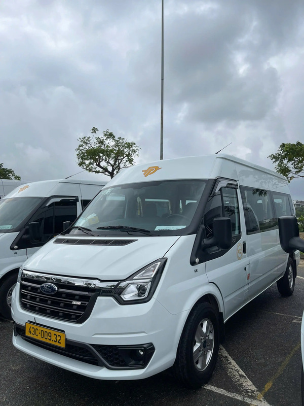 Dịch vụ cho thuê xe 16 chỗ - Cho Thuê Xe Du Lịch Duy Tân Limousine - Công Ty TNHH Duy Tân Limousine