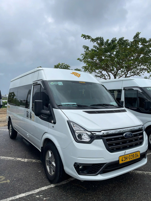 Dịch vụ cho thuê xe 16 chỗ - Cho Thuê Xe Du Lịch Duy Tân Limousine - Công Ty TNHH Duy Tân Limousine