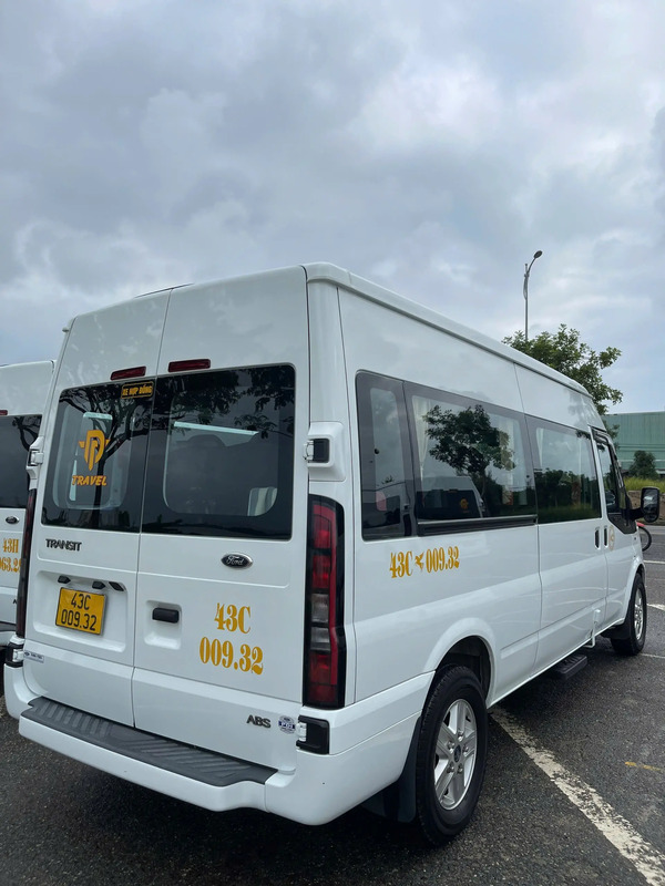 Dịch vụ cho thuê xe 16 chỗ - Cho Thuê Xe Du Lịch Duy Tân Limousine - Công Ty TNHH Duy Tân Limousine