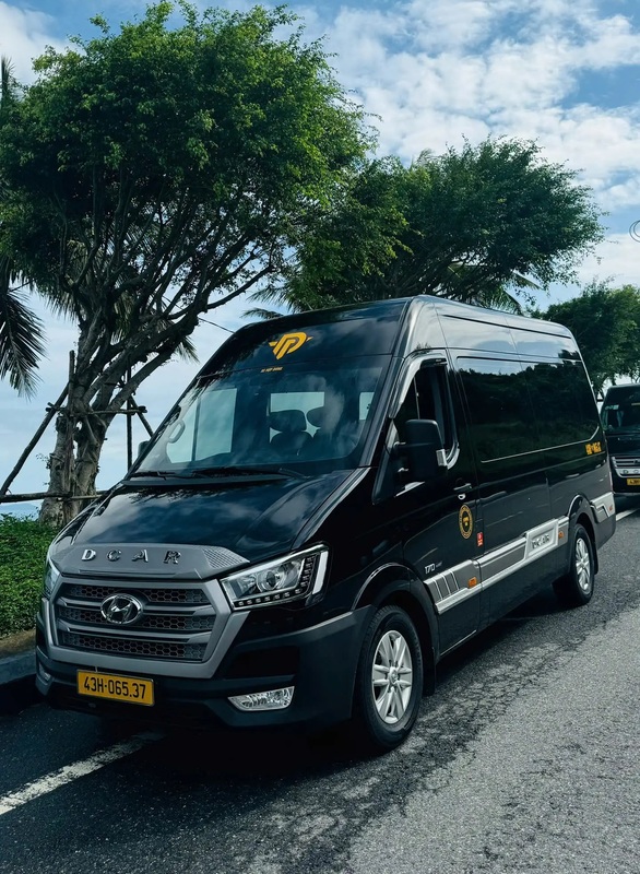 Dịch vụ cho thuê xe Limousine - Cho Thuê Xe Du Lịch Duy Tân Limousine - Công Ty TNHH Duy Tân Limousine
