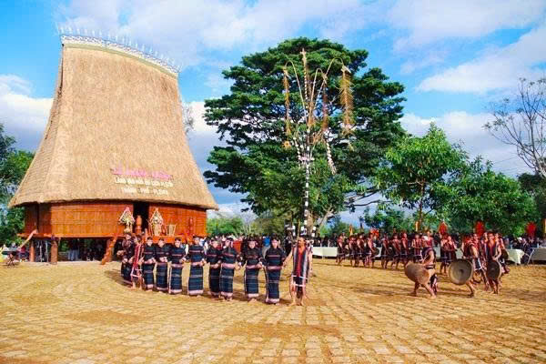 Tour du lịch trọn gói - Công Ty TNHH Du Lịch Việt Hana