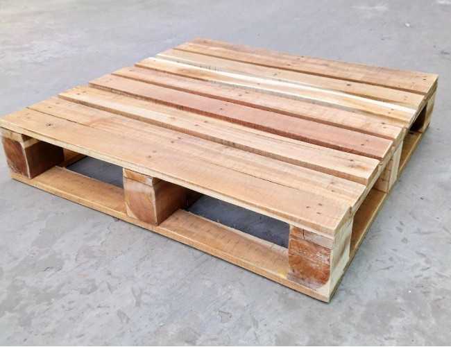 Pallet gỗ