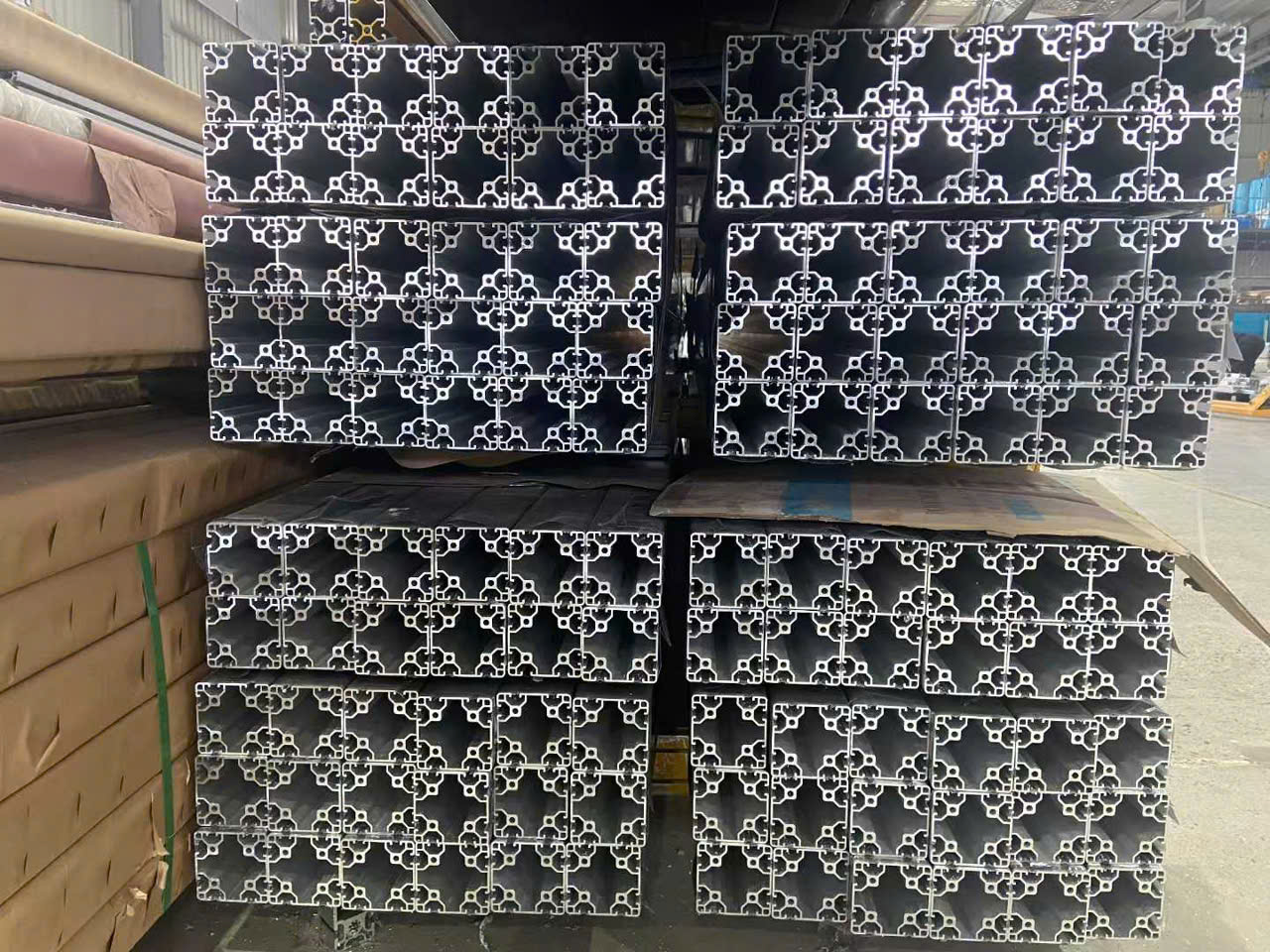 Nhôm định hình - Nhôm Định Hình Minjian Việt Nam - Công Ty TNHH Nhôm Minjian Việt Nam