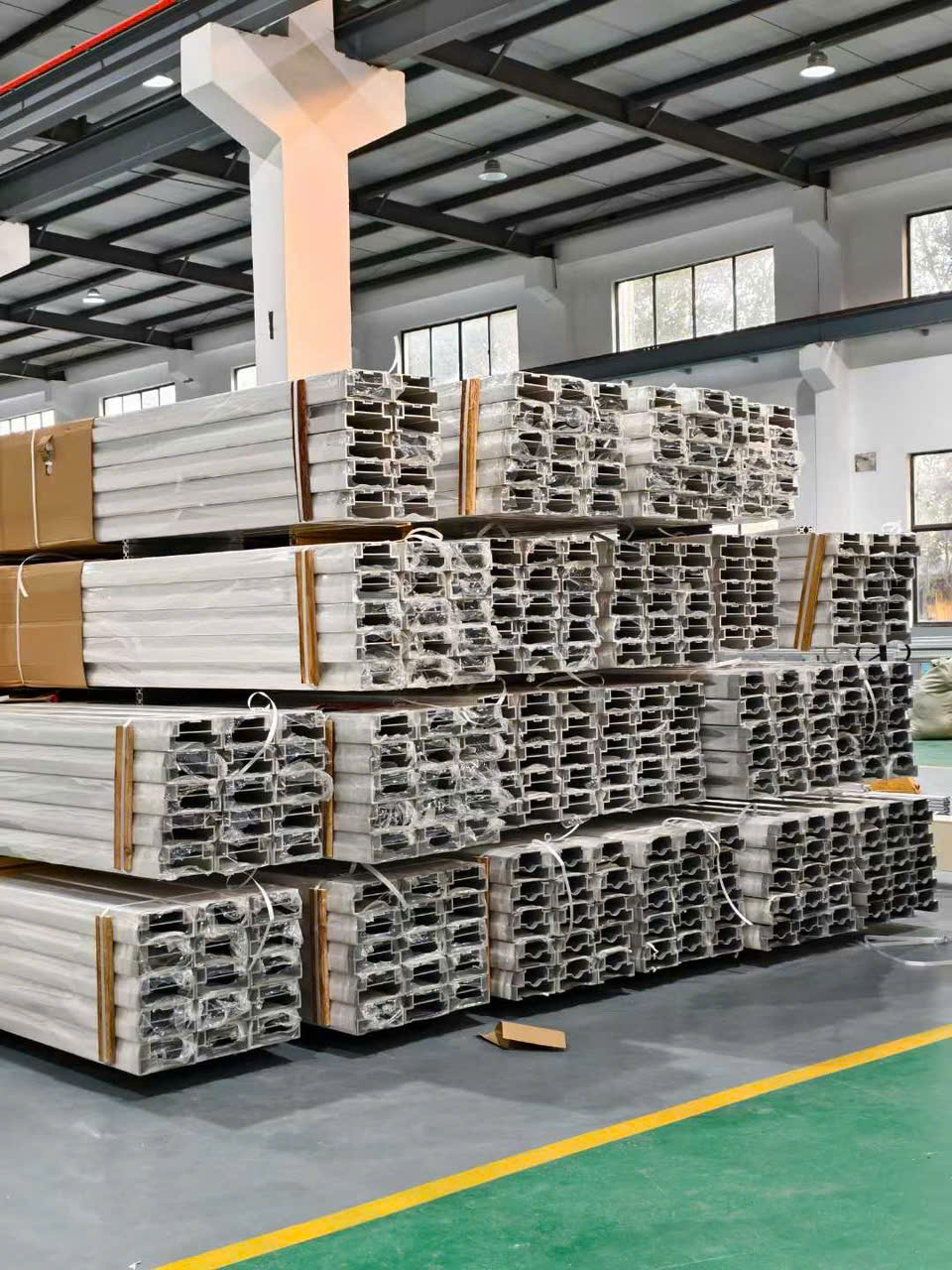 Nhôm định hình - Nhôm Định Hình Minjian Việt Nam - Công Ty TNHH Nhôm Minjian Việt Nam