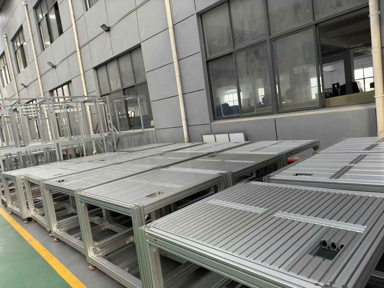 Nhôm định hình - Nhôm Định Hình Minjian Việt Nam - Công Ty TNHH Nhôm Minjian Việt Nam