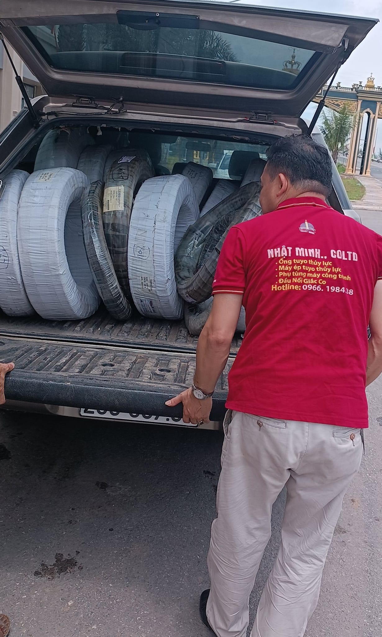 Hình ảnh kho hàng công ty Nhật Minh - Thiết Bị Thủy Lực Nhật Minh - Công Ty TNHH Thương Mại Và Xuất Nhập Khẩu Thiết Bị Thủy Lực Nhật Minh