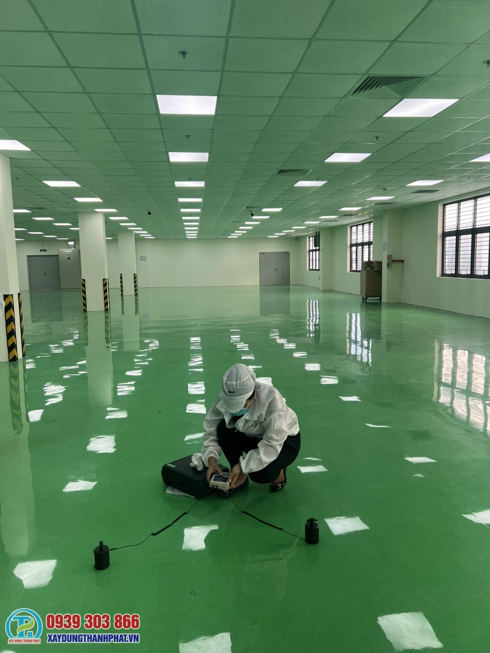 Thi công sơn sàn Epoxy - Thi Công Sơn Epoxy Thành Phát - Công Ty TNHH Kinh Doanh & Phát Triển Xây Dựng Thành Phát