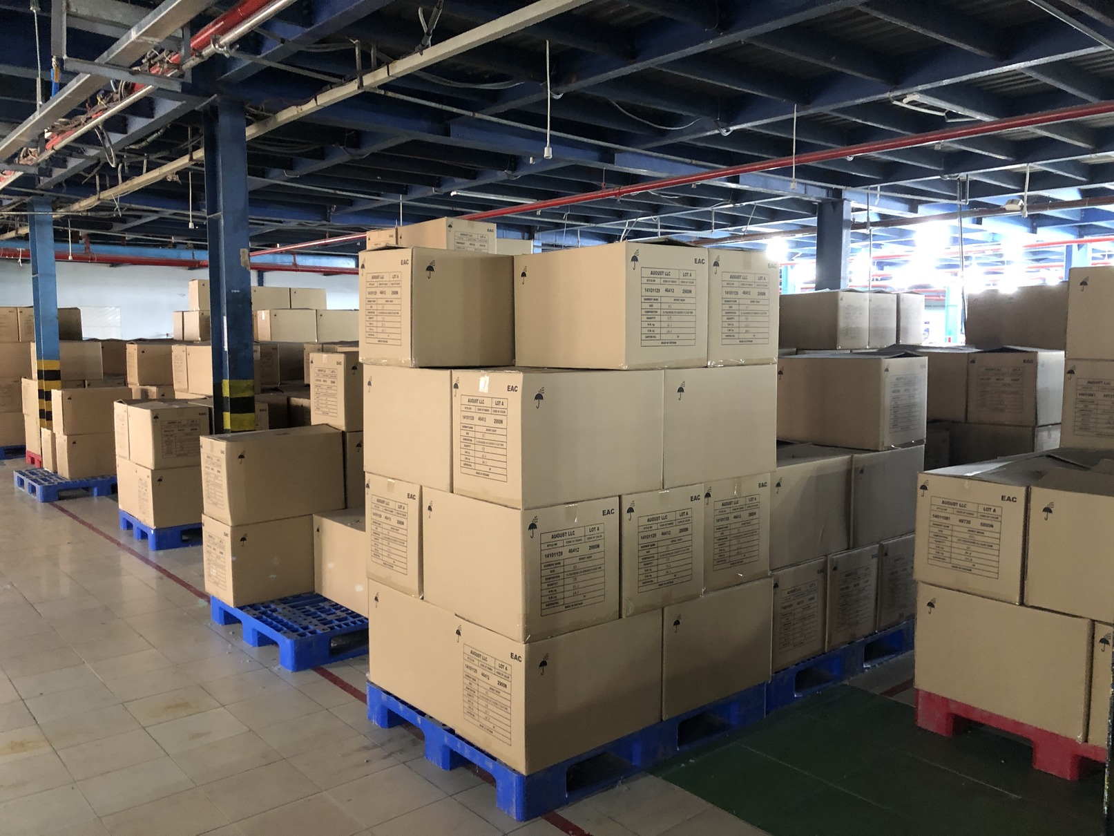 Đóng gói và gắn nhãn