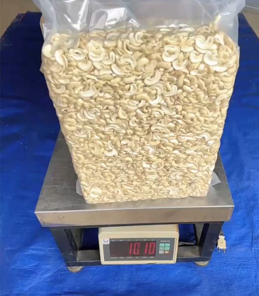 Hạt điều tách hạt WS180
