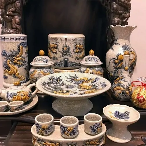 Bộ đồ thờ thần tài bằng sứ mẫu DTBT-015 - Đồ Thờ Phúc Lộc - Công Ty TNHH Đồ Thờ Phúc Lộc