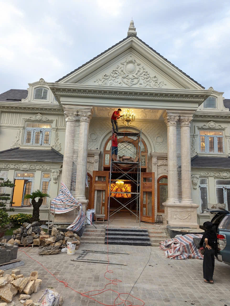 Thi công đèn trang trí - Hộ Kinh Doanh Phúc Linh