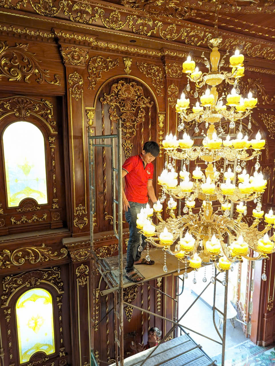 Thi công đèn trang trí - Hộ Kinh Doanh Phúc Linh