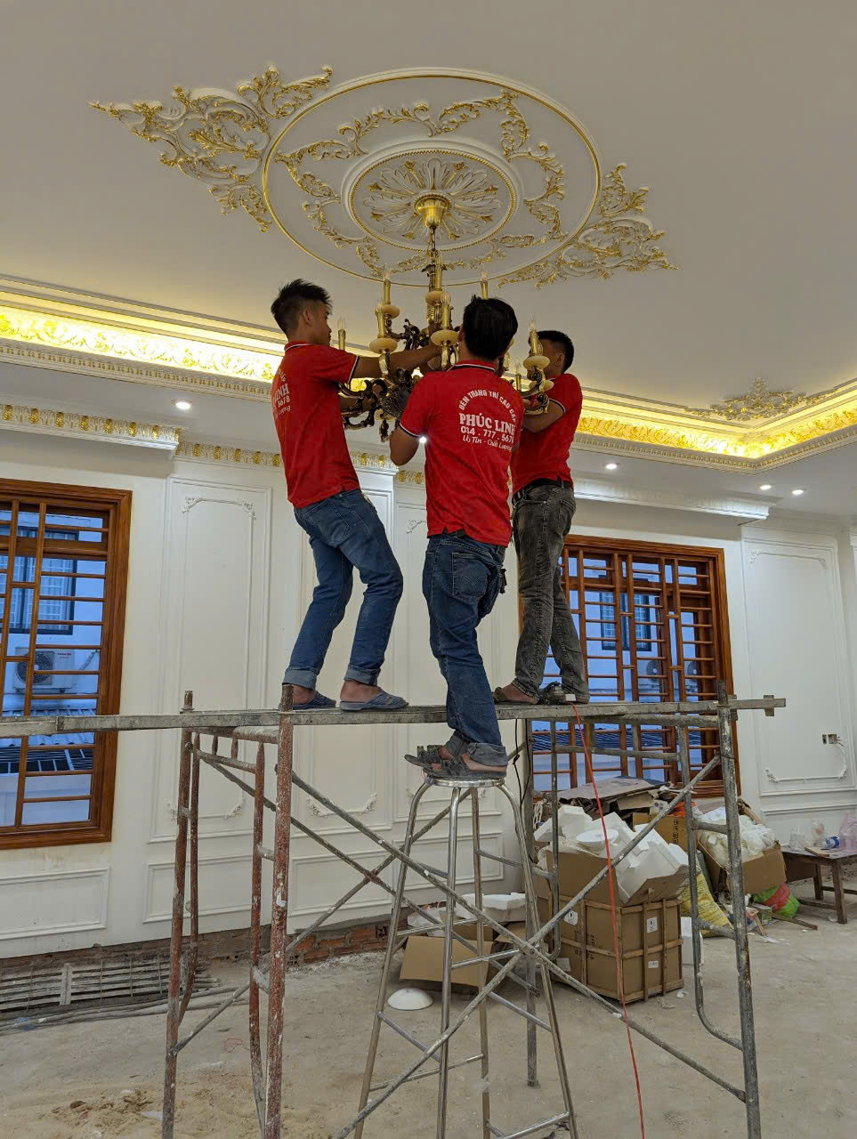 Thi công đèn trang trí - Hộ Kinh Doanh Phúc Linh