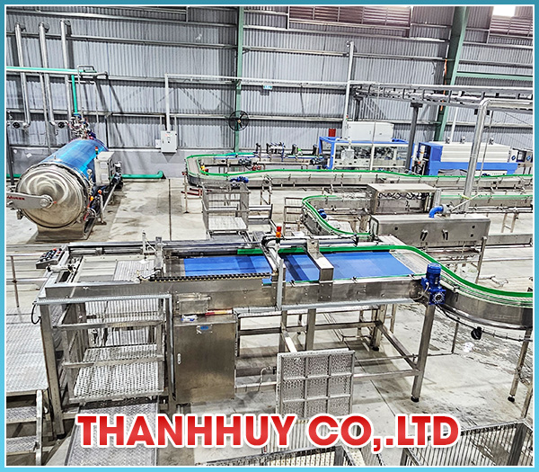 Máy xả lon từ sọt sau tiệt trùng