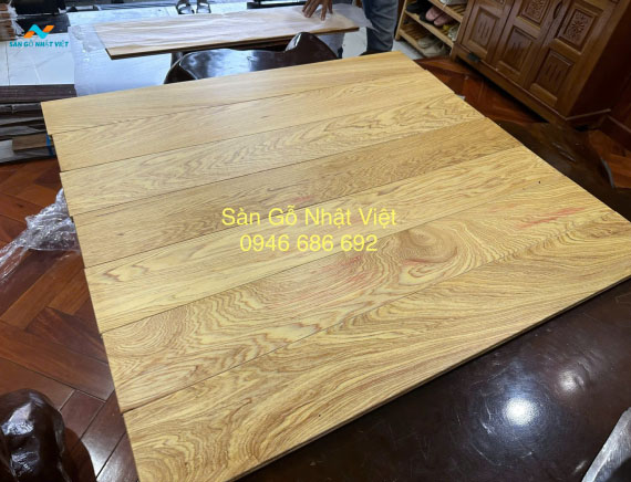 Sàn gỗ pơ mu