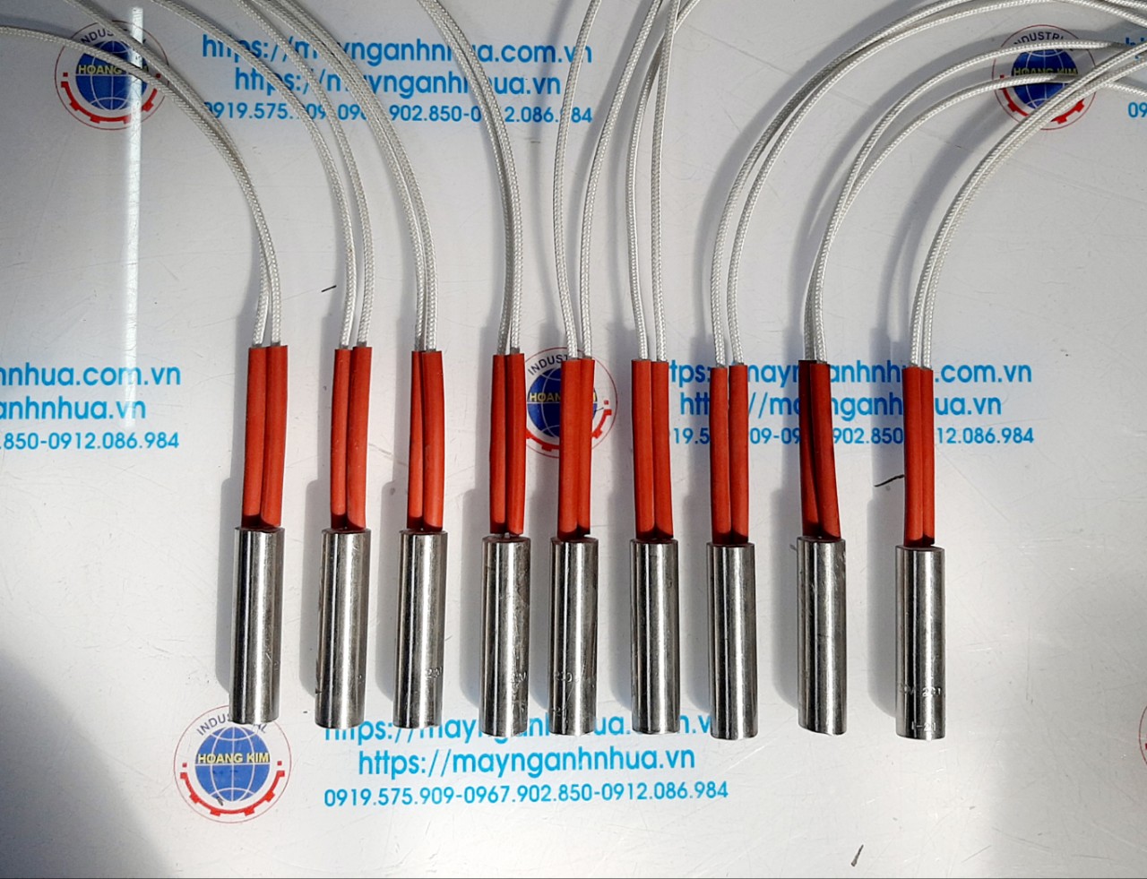 Điện trở 1 đầu phi 14 dài 25 220v 200w