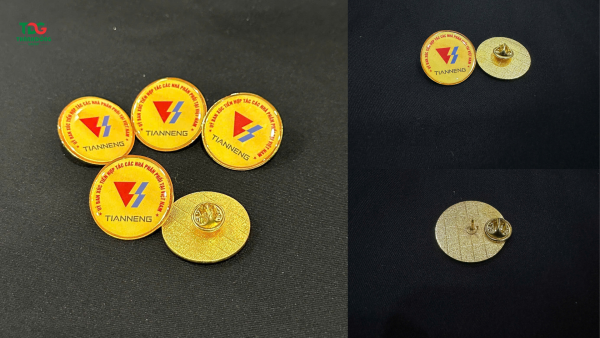 Huy hiệu - Công Ty Cổ Phần Thành Đồng Group