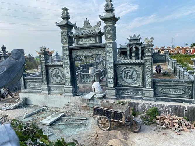 Khu lăng mộ đá - Đá Mỹ Nghệ Hoa Lư