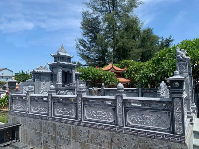 Khu lăng mộ đá - Đá Mỹ Nghệ Hoa Lư