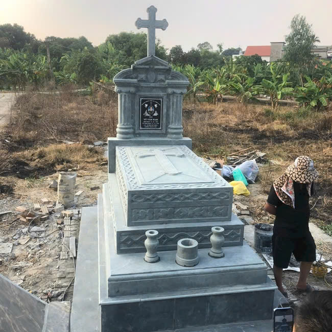 Mộ đá - Đá Mỹ Nghệ Hoa Lư