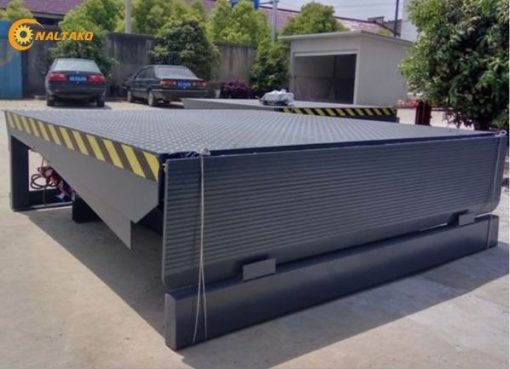 Dock Leveler 6 tấn mặt sàn 2,5x2m