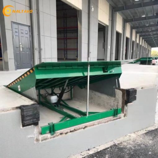 Sàn nâng thủy lực 8 tấn, mặt sàn 2x2m