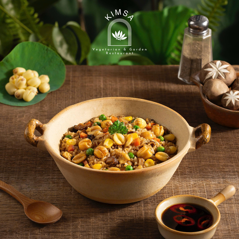 Cơm chiên hạt sen chay - Hộ Kinh Doanh Nhà Hàng Chay KIM SA