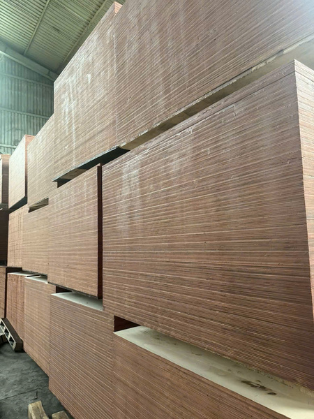Ván ép sofa - Ván ép Hoàng Châu - Công Ty Cổ Phần Sản Xuất Thương Mại Hoàng Châu Plywood