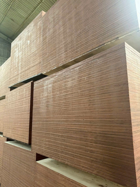 Ván ép sofa - Ván ép Hoàng Châu - Công Ty Cổ Phần Sản Xuất Thương Mại Hoàng Châu Plywood