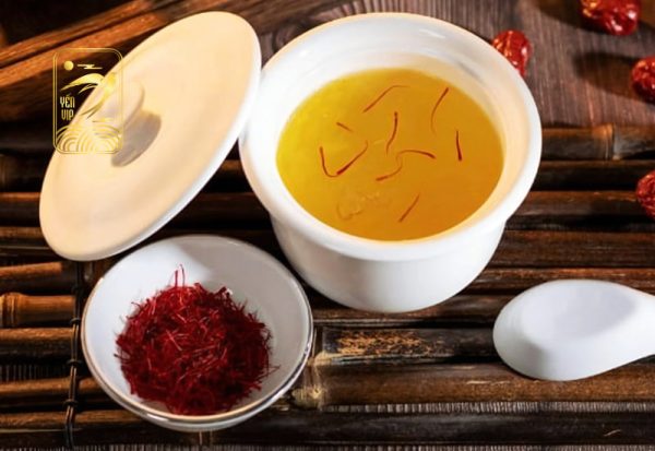 Yến chưng saffron