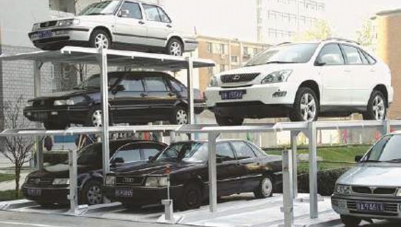 Hệ cầu nâng 3 tầng dạng đơn với hố hầm