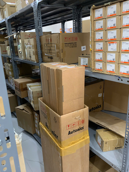 Kho hàng ANT Việt Nam - Tự Động Hóa ANT Việt Nam - Công Ty TNHH Tự Động Hóa ANT Việt Nam