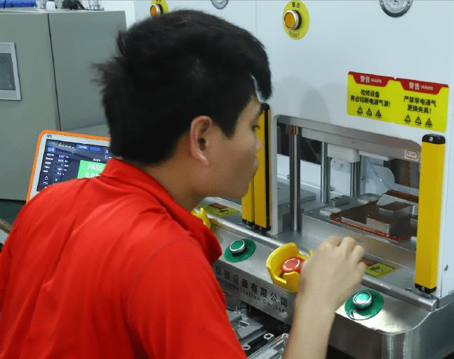 Hoạt động công ty Seals Instrumentation Vietnam