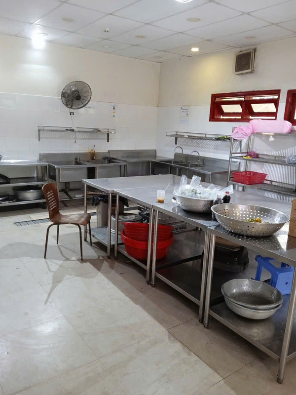 Khu vực chế biến - Suất Ăn Tập Thể Thiên Khôi - Công Ty TNHH Catering Thiên Khôi