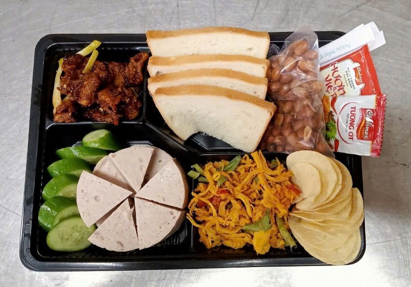 Suất ăn công nghiệp - Suất Ăn Tập Thể Thiên Khôi - Công Ty TNHH Catering Thiên Khôi