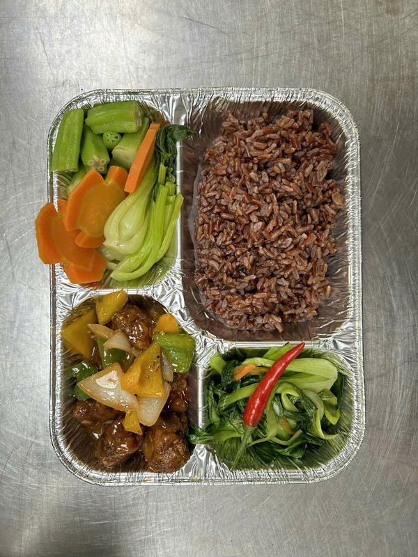Suất ăn công nghiệp - Suất Ăn Tập Thể Thiên Khôi - Công Ty TNHH Catering Thiên Khôi