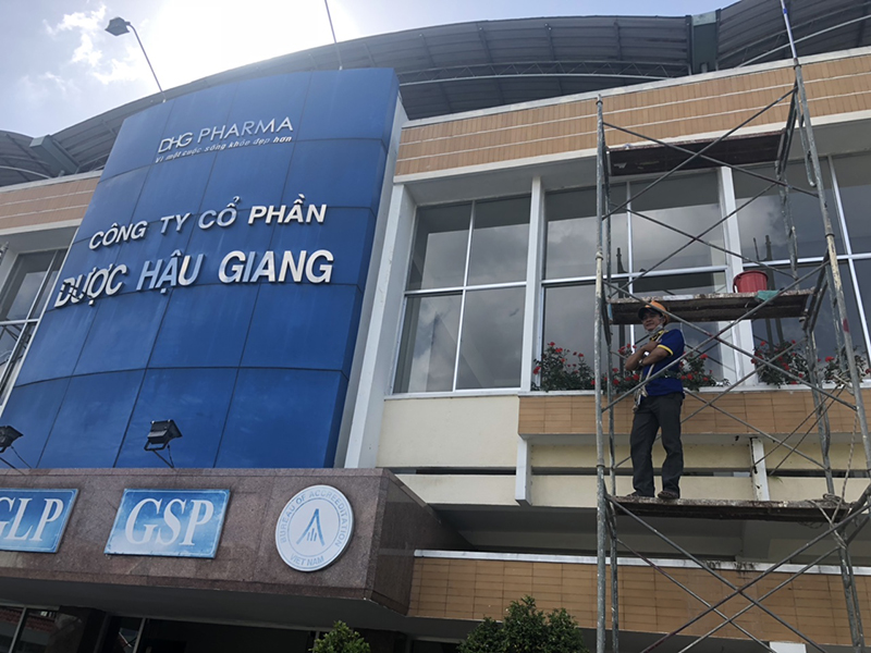 Vệ sinh sau xây dựng công ty DHG