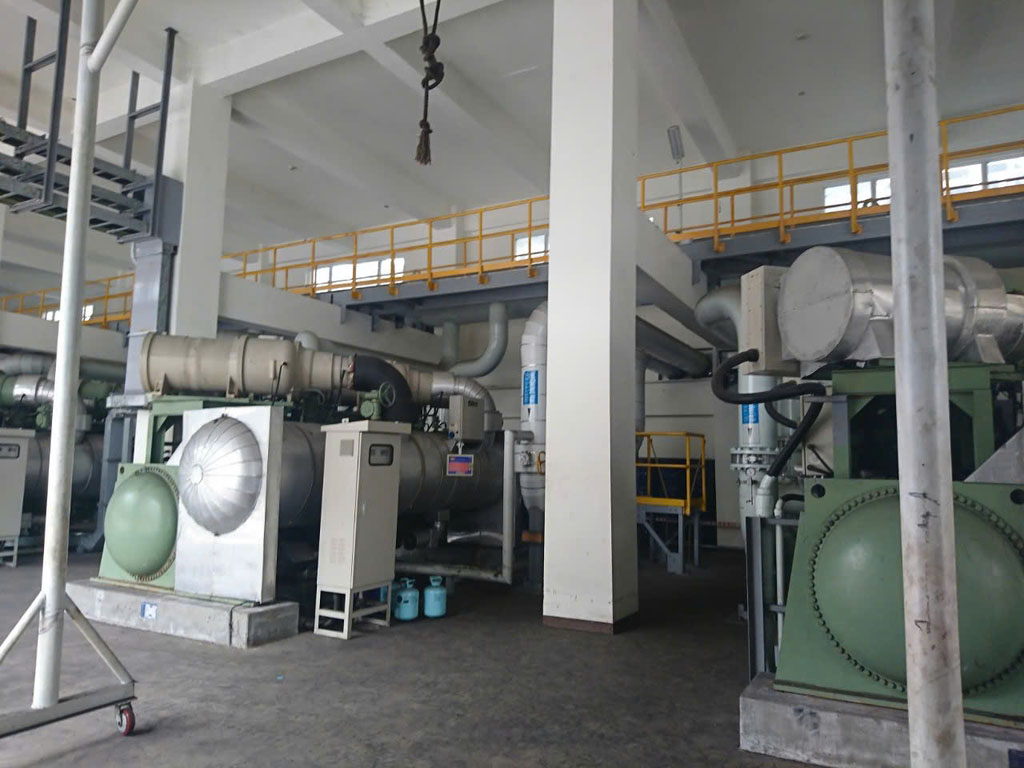 Chiller làm lạnh nước - Cơ Điện Lạnh Hoàng Quân  - Công Ty Cổ Phần Thiết Bị Cơ Điện Lạnh Hoàng Quân