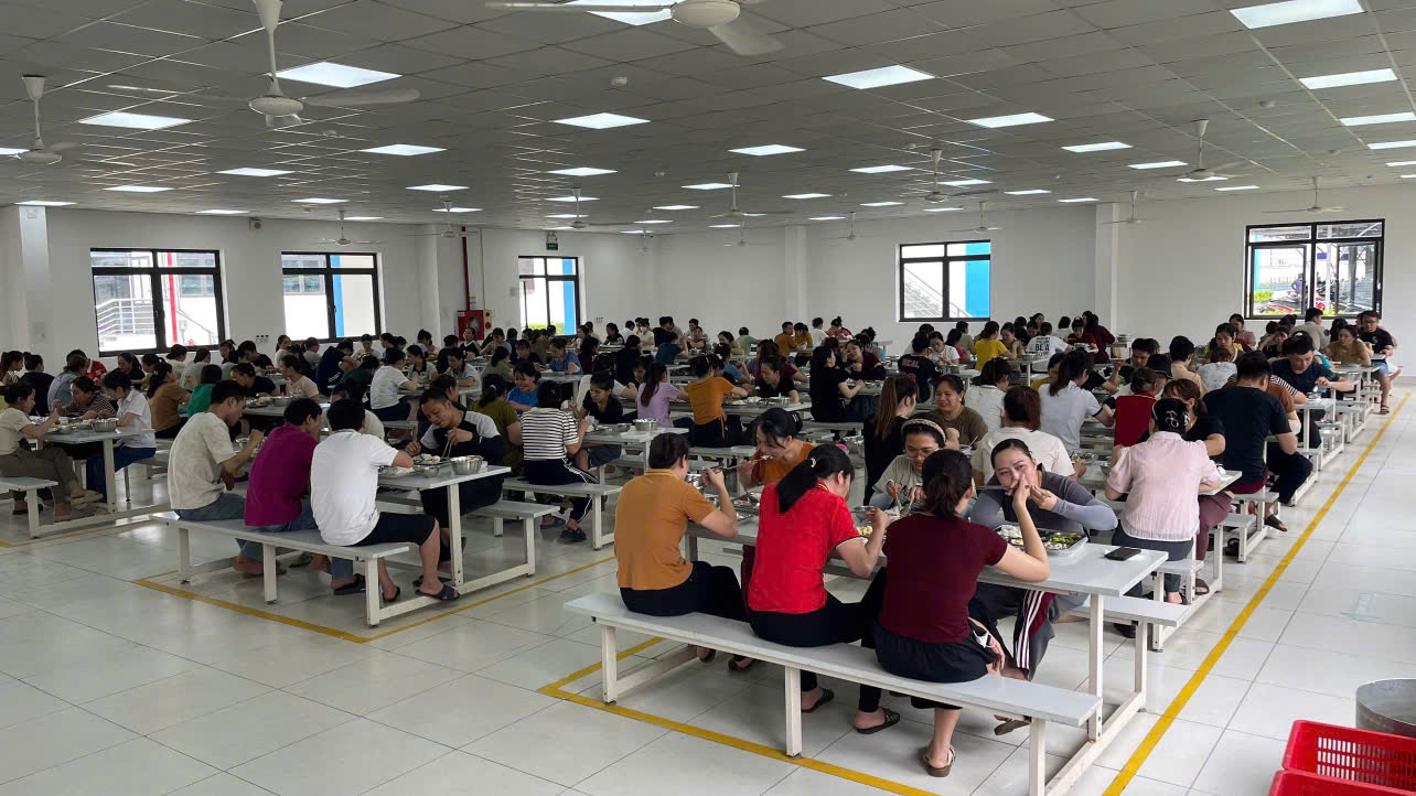 Bếp ăn tập thể - Suất Ăn Công Nghiệp Hải Đăng - Công Ty TNHH MTV Hải Đăng Food
