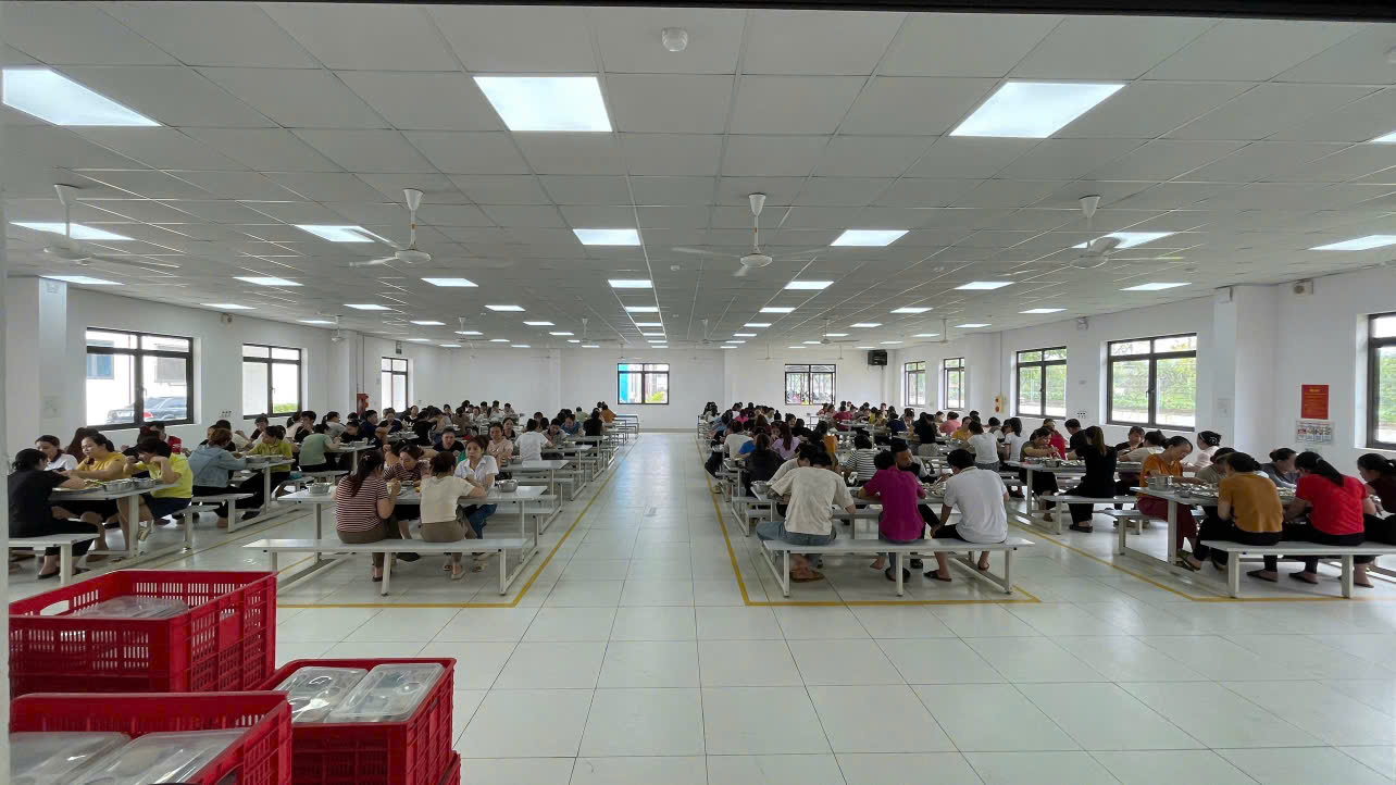 Bếp ăn tập thể - Suất Ăn Công Nghiệp Hải Đăng - Công Ty TNHH MTV Hải Đăng Food