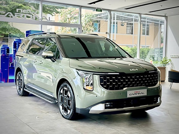 Cho thuê xe KIA Carnival 2.2D Premium 8S