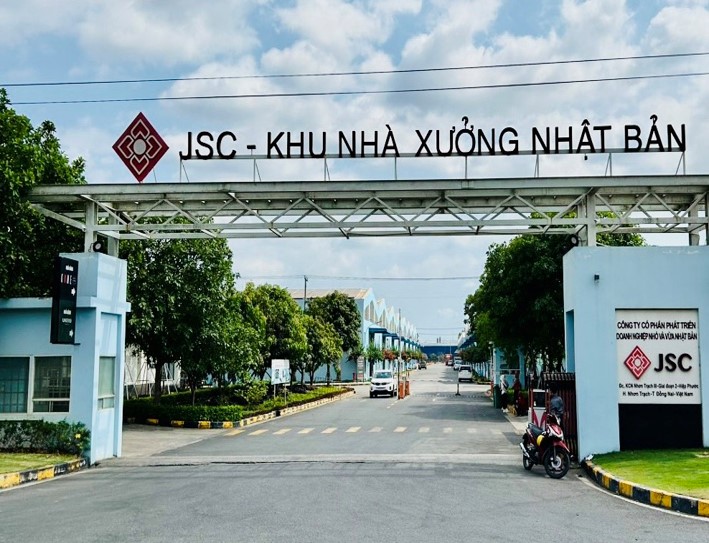 Hình ảnh nhà máy Iris