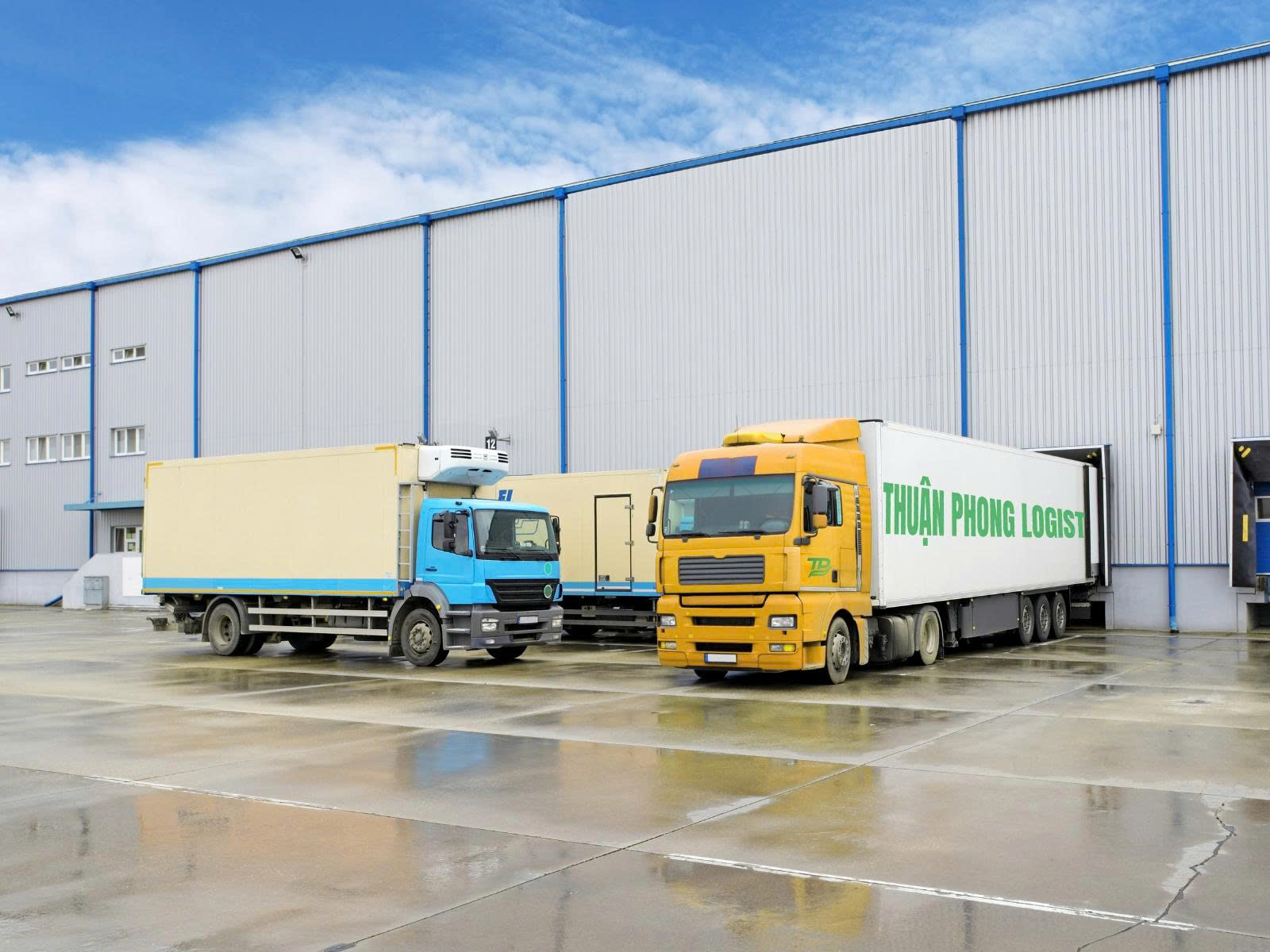 Dịch vụ vận tải đường bộ Thuận Phong