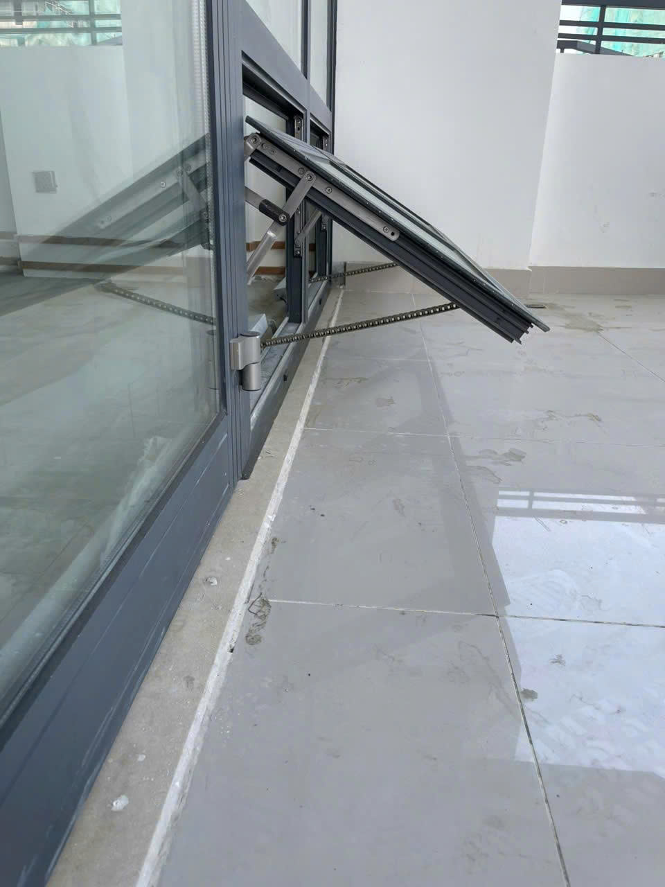 Cửa thoát khói - Thiết Bị Báo Cháy DMD - Công Ty CP Thiết Bị Và Giải Pháp Tự Động DMD