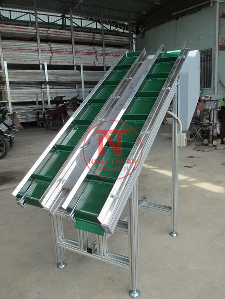 Băng tải cấp liệu - Băng Tải Nhất Thuận - Công Ty TNHH Kỹ Thuật Cơ Khí Nhất Thuận