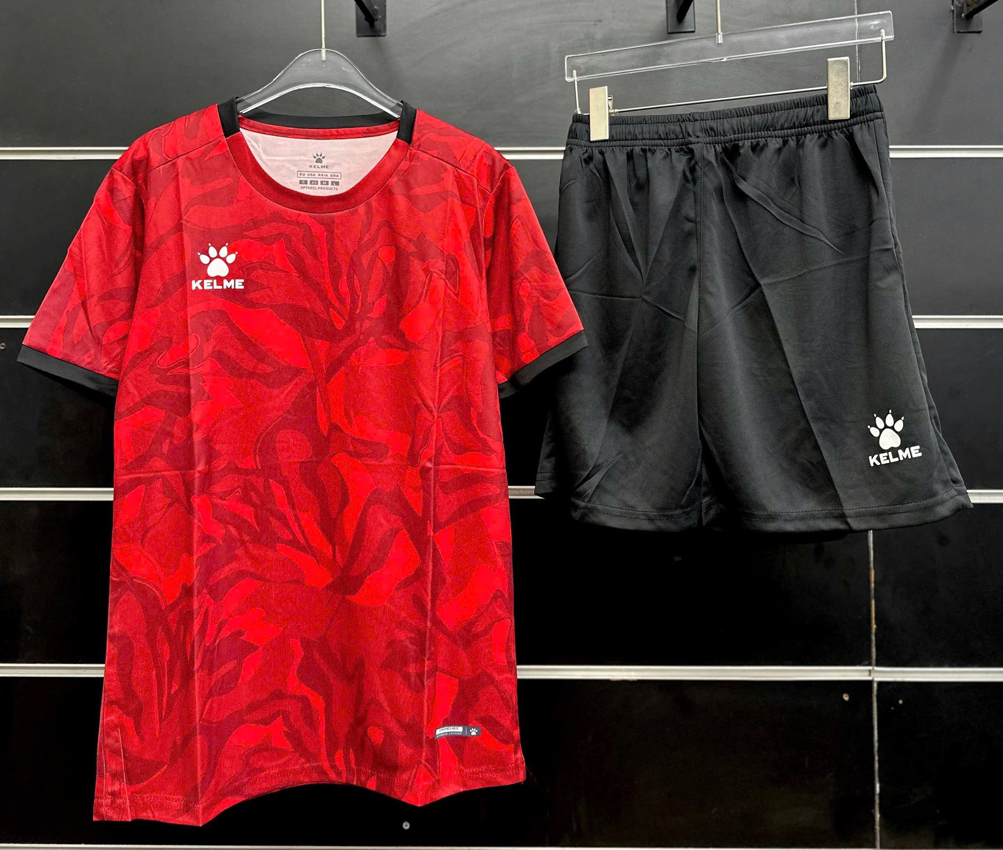 áo đá bóng - In Vải In Xinh - Công Ty TNHH In Xinh