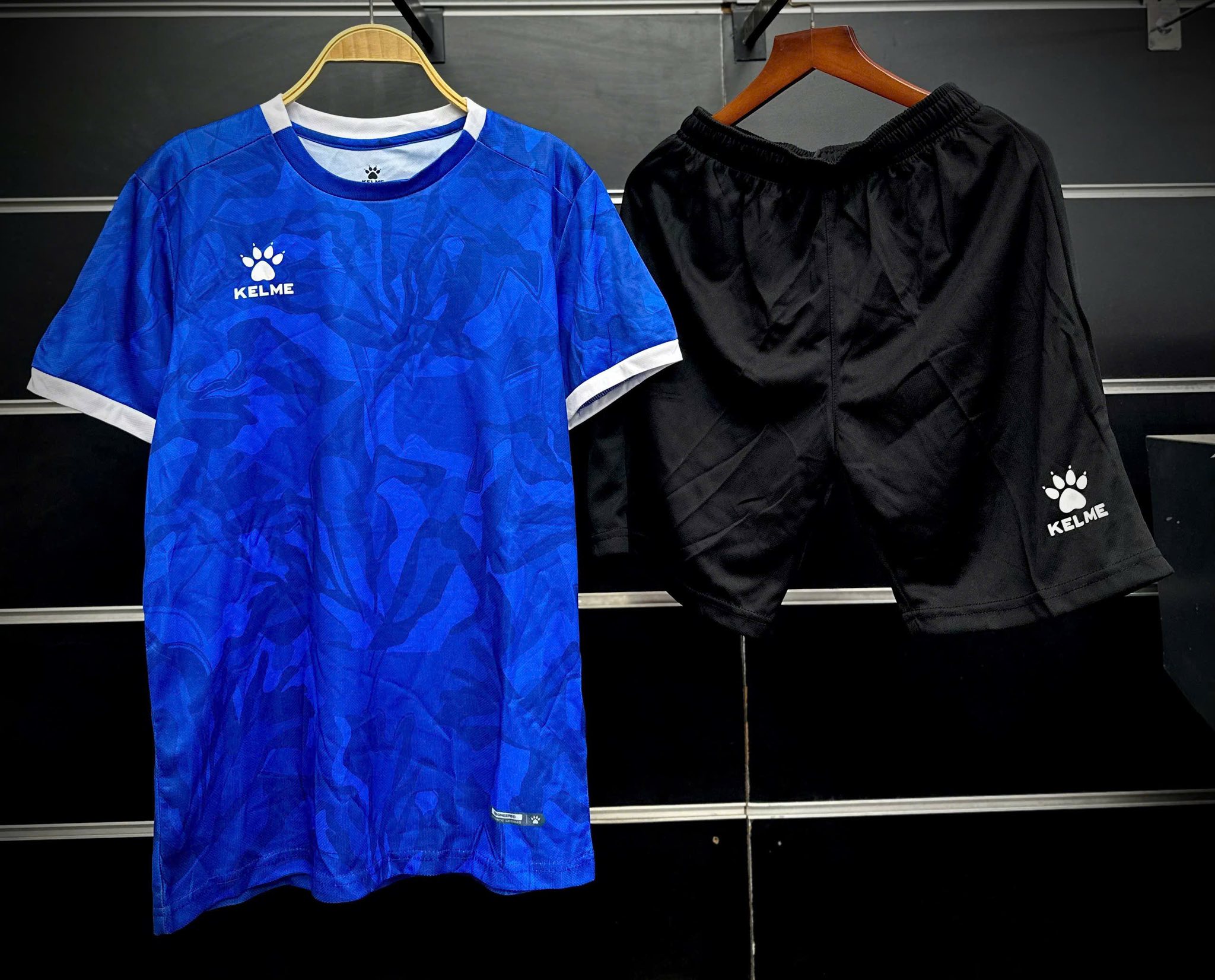 áo đá bóng - In Vải In Xinh - Công Ty TNHH In Xinh