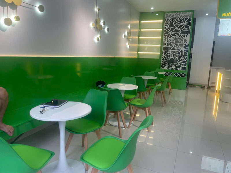 Thiết kế thi công nội thất cửa hàng