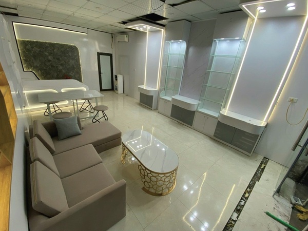 Thiết kế thi công nội thất cửa hàng