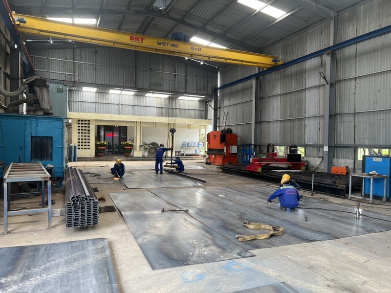 Gia công lắp dựng nhà thép tiền chế
